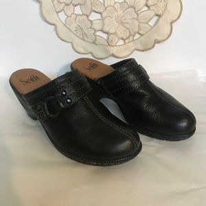 Sofft Women’s Black Clogs,
